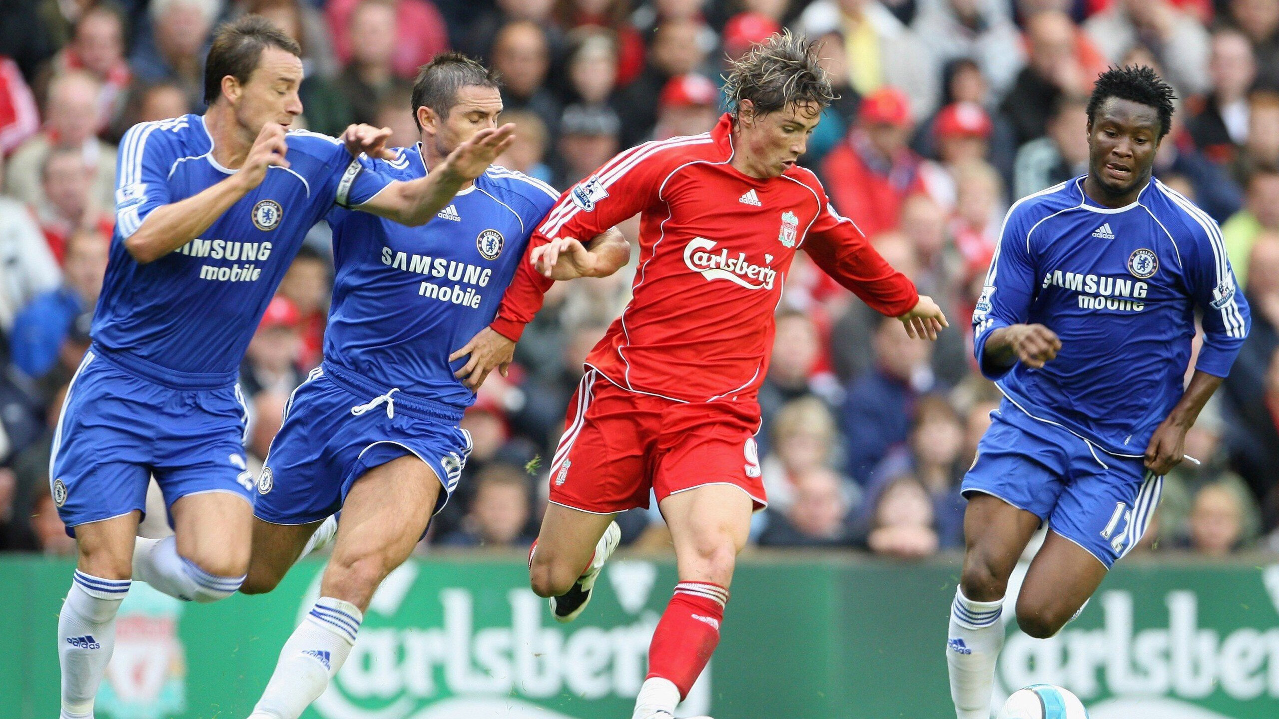 巴拉圭压制皇马，迪亚斯成为关键先生